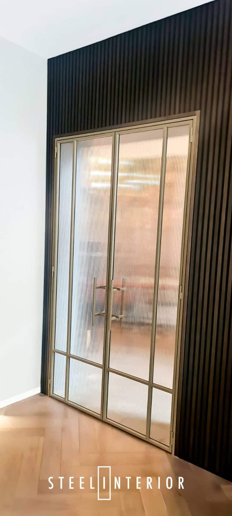 Interior Design 15 einzeltür-loft-drehtür-#078-strukturglas