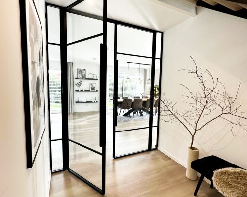 hingedoor-ref-0133.jpg hingedoor-ref-0133.jpg