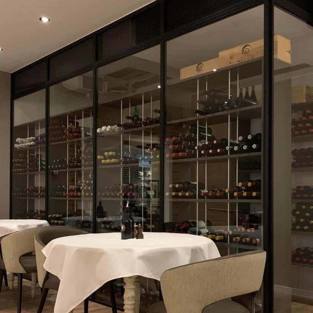 steel-interior-loft-festelement-wein