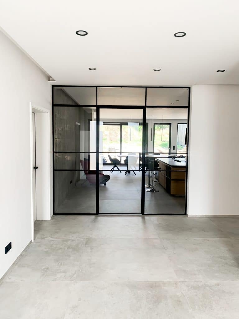 hingedoor-ref-0011