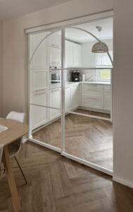 steel-interior-projekt-bayreuth-küche-schiebetür