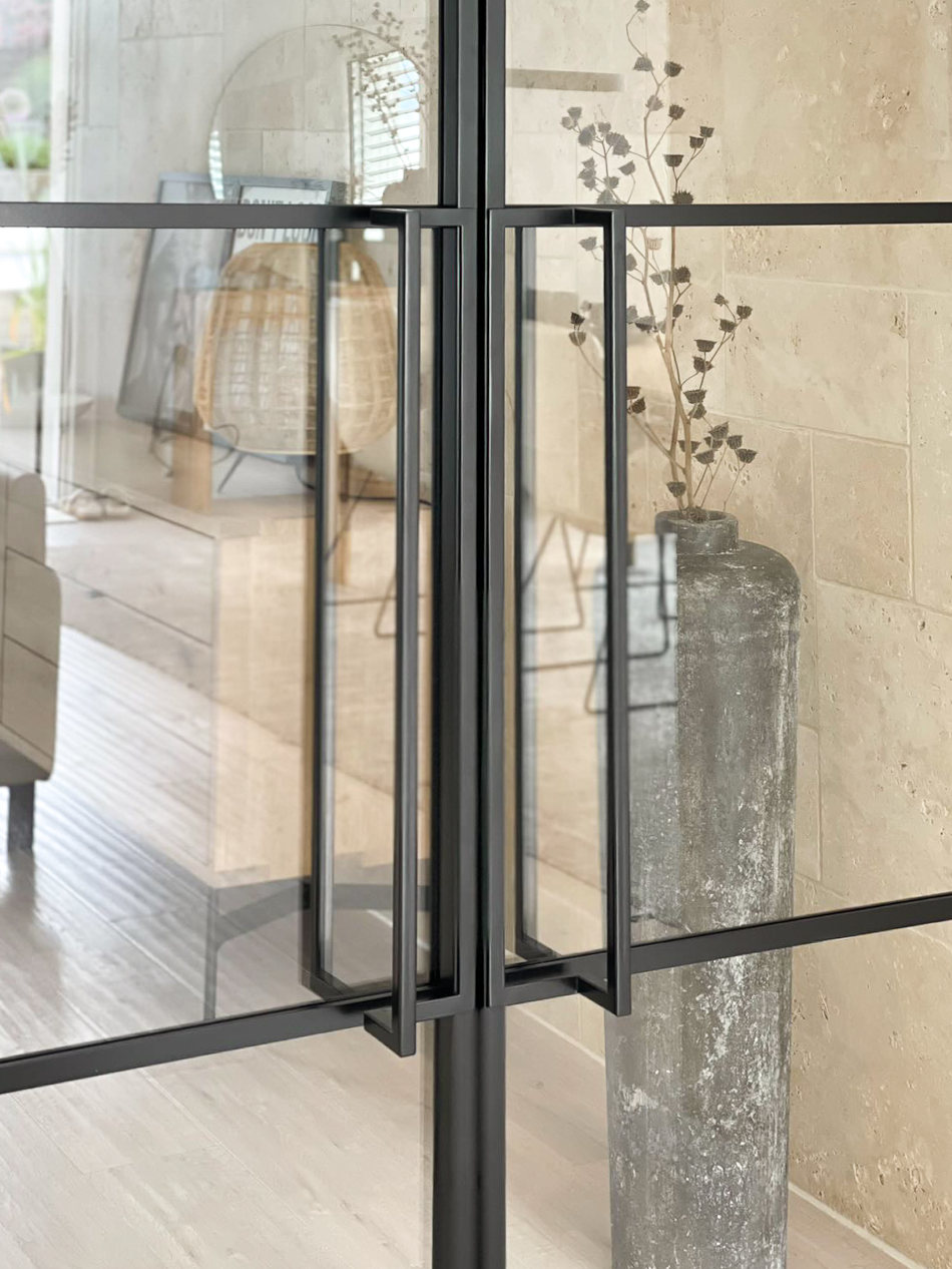 steel-interior-projekt-dortmund-wohnzimmer-doppeltür-drehtür-windfang-5-griff