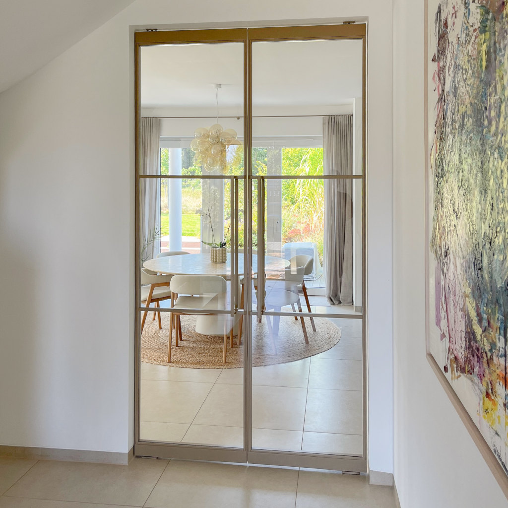 steel-interior-projekt-hamburg-flur-wohnzimmer-doppeltür-pivot-tür-windfang-3