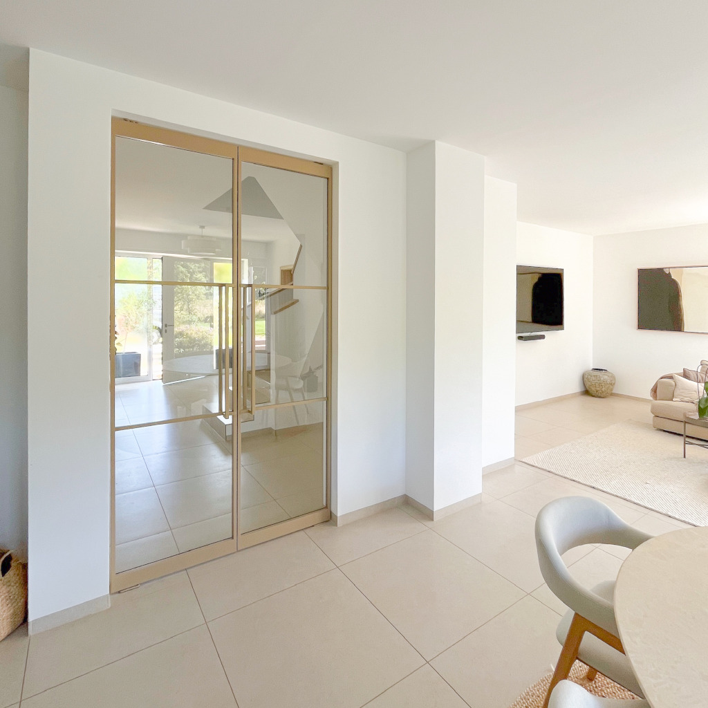 steel-interior-projekt-hamburg-flur-wohnzimmer-doppeltür-pivot-tür-windfang-6